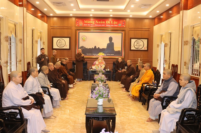 Ban Trị sự Phật giáo huyện Tuy Phước khánh tuế chư Tôn Giáo phẩm Tết 2023